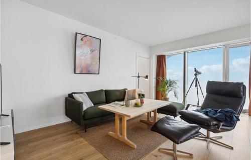 2 Bedroom Lovely Apartment In Aarhus C