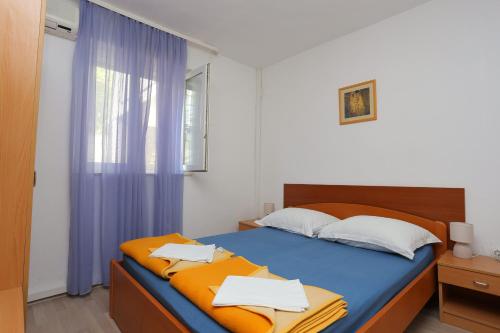 Double Room Tucepi 5263f - image 11