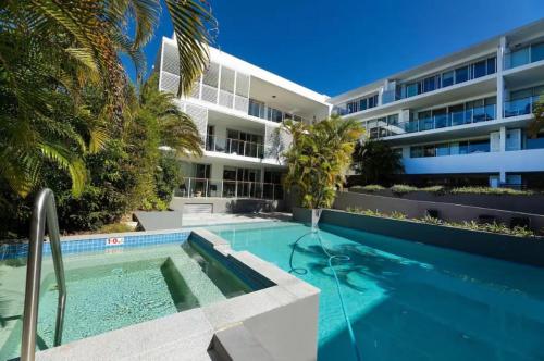 Waterline 202 - Forster