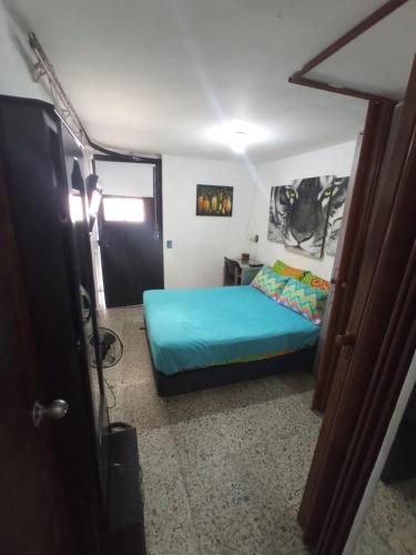 Aparta estudio en laureles la castellana