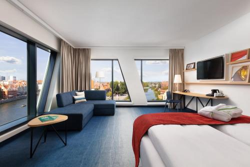 477481642 Holiday Inn Gdansk - City Centre by IHG