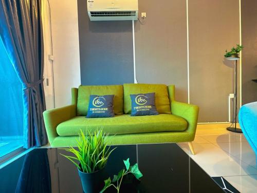 B01 Nice Stay of Penthouse Duplex In Pandan Residence 2