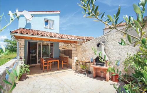 Nice Home In Krnica With Wifi