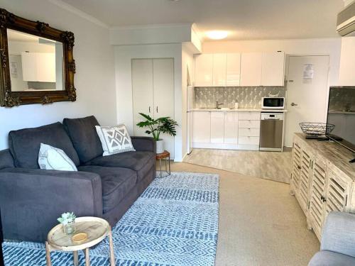 Stylish Unit, 4* Resort, Close to Noosa River