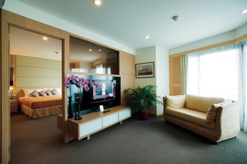 Faciliteiten, Republic of Singapore Yacht Club in HarbourFront