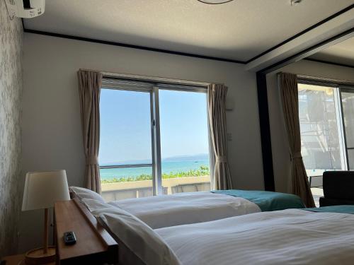 Ocean Front SUMUIDE Ocean Front SUMUIDE