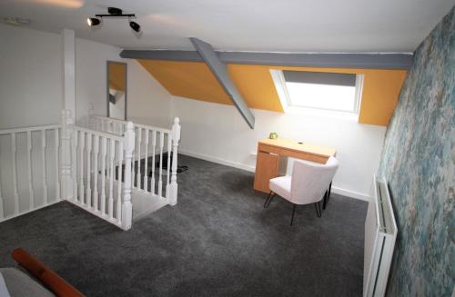 Westbourne - Spacious 4 bed flat with free parking, Гейтсхед (фото 5)