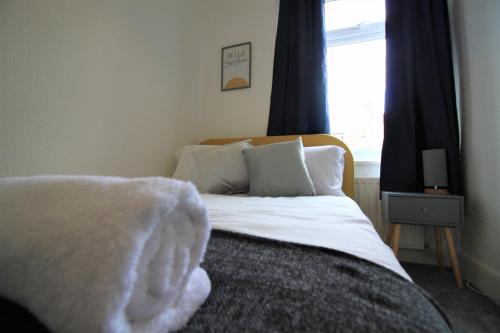 Westbourne - Spacious 4 bed flat with free parking, Гейтсхед (фото 6)