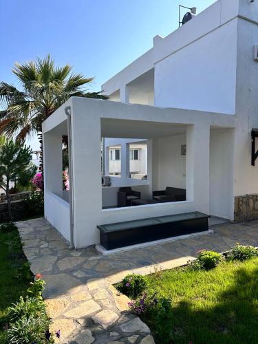 Bodrum Gundogan Full Sea View With Garden Triplex Villa