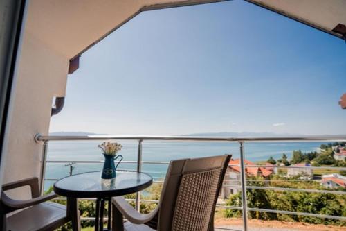 VILA PUPA, Elešec 2 (VILA PUPA, Elesec 2) in Elshani