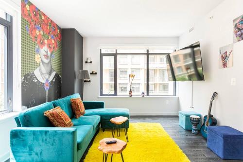 Luxe 1 Bdrm *Rooftop deck* Gym - Free Garage Parking! in Arlington, USA