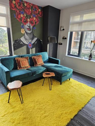 Luxe 1 Bdrm *Rooftop deck* Gym - Free Garage Parking! in Arlington, USA