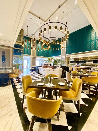 Restaurant, Taj Bengal, Kolkata in Kolkata