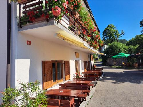 Viesnīcas āriene, Farm Stay Pri Cepčovih (Farm Stay Pri Cepcovih) in Golac