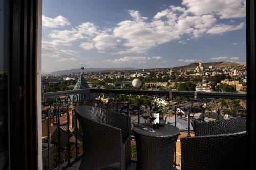 477530680 Citadel Narikala Hotel