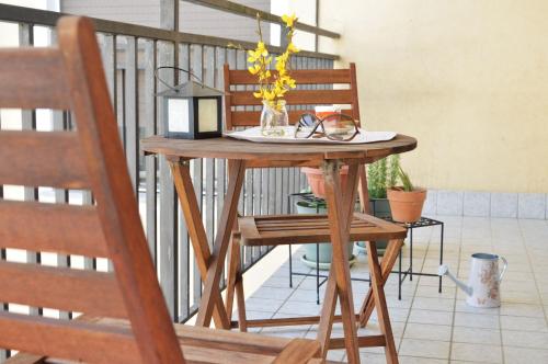 Balcony/terrace, Italian Experience-Lilly House in Travaco Siccomario
