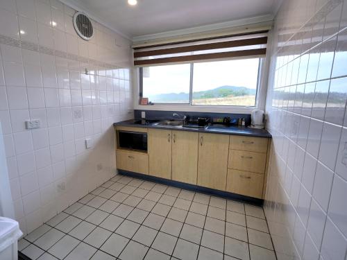2 bedrooms, 4 beds