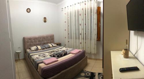 1 double bed
