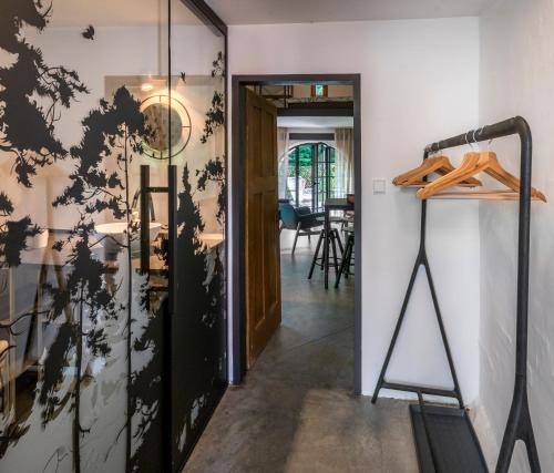 Tiny House, podkrovni apartman a apartman s vyhledem do zahrady in Svinov