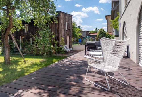 Tiny House, podkrovni apartman a apartman s vyhledem do zahrady in Svinov