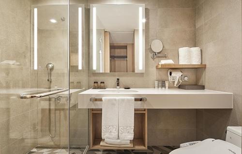 Standard Twin Room with Shower