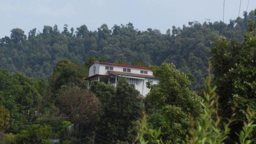 Qayamat- A Boutique Cottage, Manali