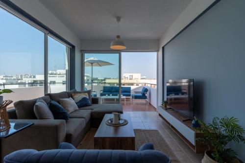 Chloris 3- Bedroom Apartment W/pool In Larnaca - Larnaca