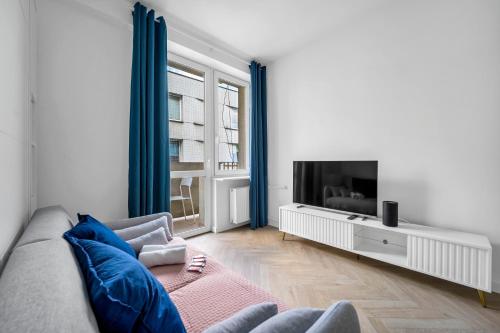 Koneser Apartment - Workspace, Balcony, Subway - by Rentujemy, Warsaw