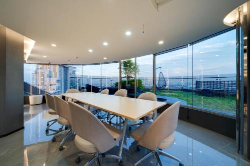 Rated highly by Business travelers