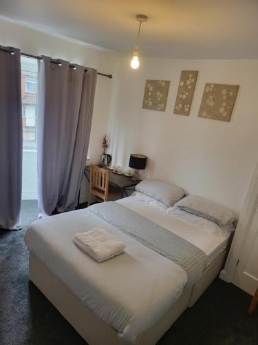 Petals Rm in Middleton