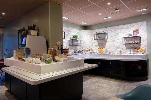 餐飲選擇, 宜必思拉羅謝爾歷史中心酒店 (ibis La Rochelle Centre Historique) in 拉羅謝爾市中心