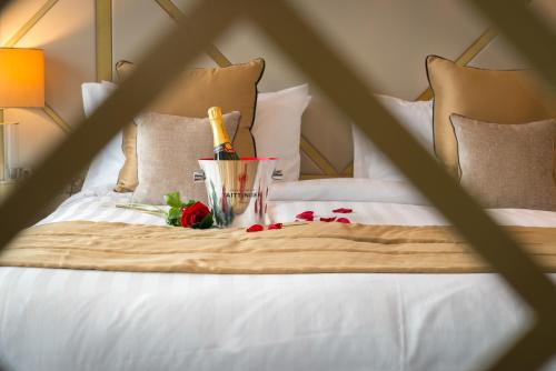 Seven Hotel - image 3