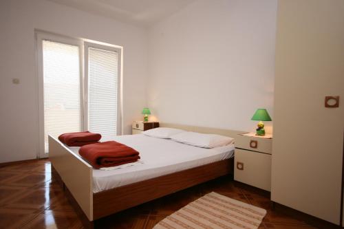 Two-Bedroom Apartment with Terrace and Sea View image 3
