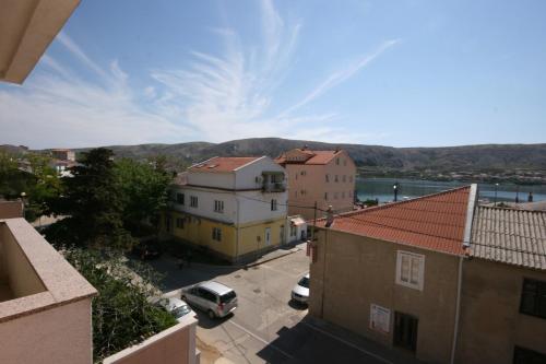 Two-Bedroom Apartment with Terrace and Sea View image 6
