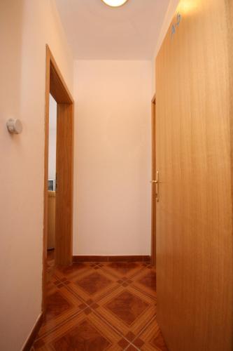 Two-Bedroom Apartment with Terrace and Sea View image 1