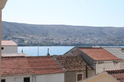Two-Bedroom Apartment with Terrace and Sea View image 2