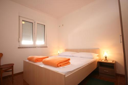 Double Room room in Apartments and rooms by the sea Pag - 6311