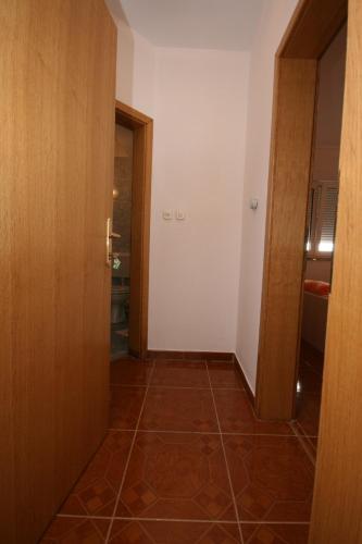 Double Room image 4