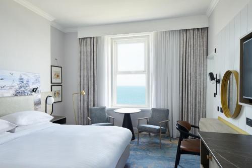 Deluxe King Room with Sea View