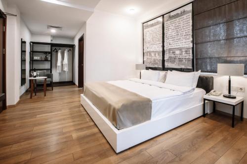 477558846 Citadel Narikala Hotel