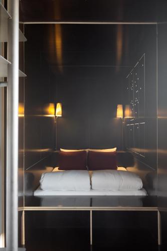 Volkshotel - image 7