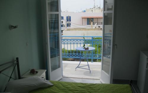 ระเบียง/ชานเรือน, Very-Kokkos Pension 2 in เกาะแนโซส