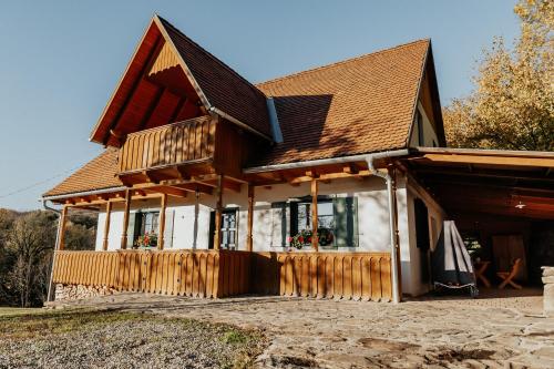 DEMETER Guesthouse FOX DEMETER Guesthouse FOX