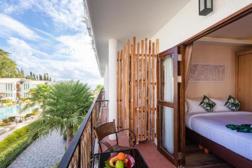 room detail thumbnail 1