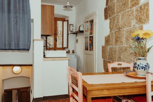  La Dolce Vita Zuccarelli, Ferienwohnung in Pitigliano