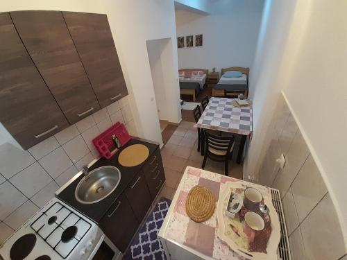 Apartman Rebeka - image 8
