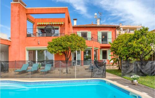 Beautiful Home In Saint-laurent-du-var With Outdoor Swimming Pool, Wifi And 6 Bedrooms - Location saisonnière - Saint-Laurent-du-Var