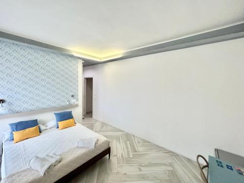 Luisella - UN LETTO IDEALE - image 3