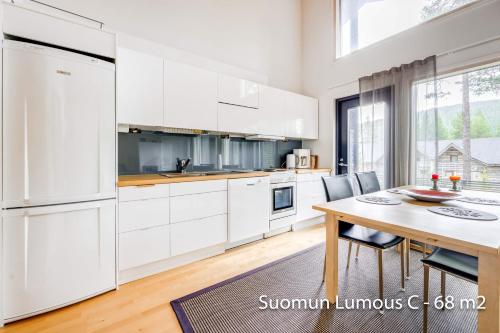 Holiday Apartments Suomun Lumous
