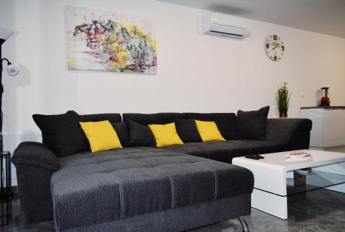 Brand new, luxury apartment SOL-Inn near Split with parking